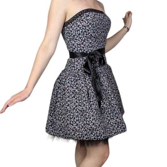 Jessica McClintock Strapless Floral Print Drop Waist Semi Formal Dress Black - Picture 2 of 10